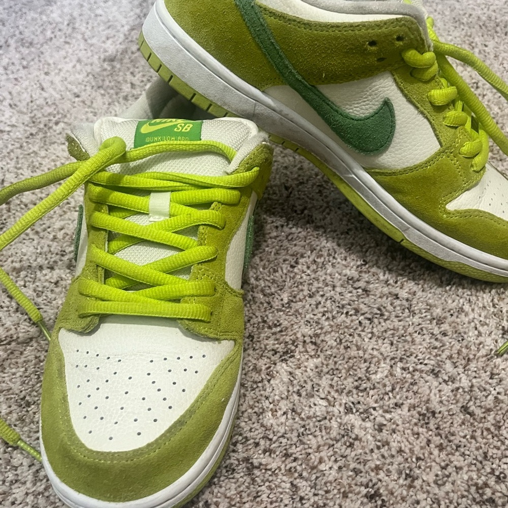 Women’s size 7 - Nike Dunk Low. Green